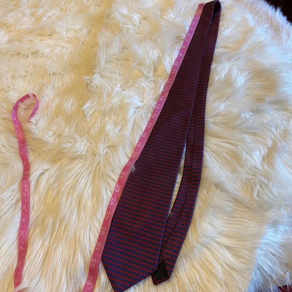 Brooks Brother blue & red stripped 100% silk tie